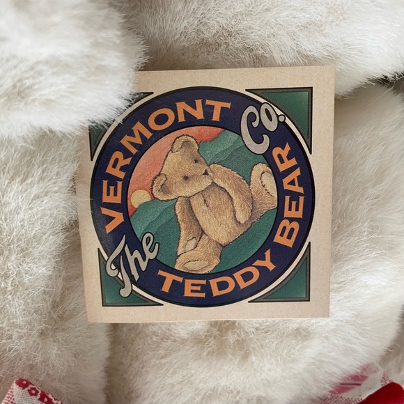 Vintage Vermont Teddy Love Bear 1995 - New with Tags ❤️ - Picture 12 of 14